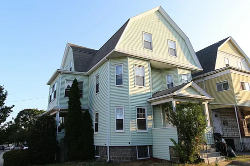 27 Princeton St Photo 1