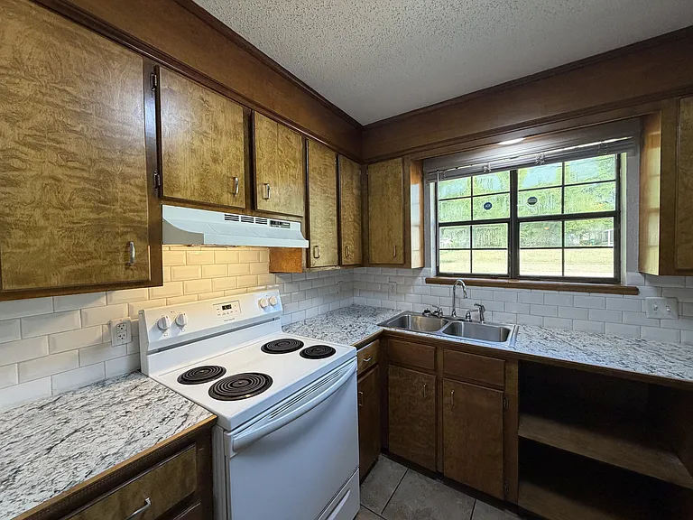 1105 Carroll Ave #B — Photo 8
