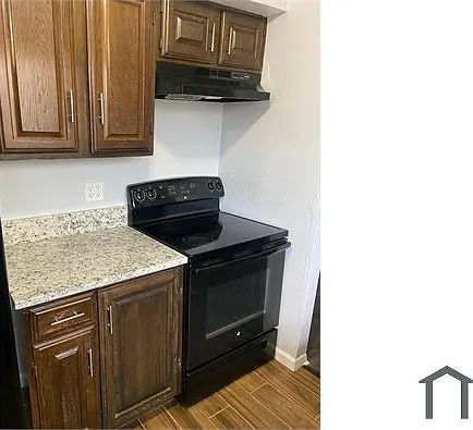 4 bed, 1700 sqft, $2,100 — Photo 3