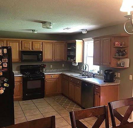 4th image of 1508 Abraham Dr