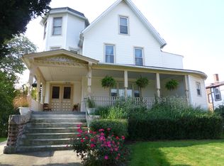 Flower Ave, Cleveland, OH 44111