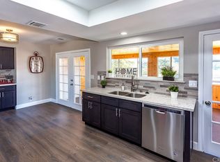 10691 Joshua Rd, Apple Valley, CA 92308