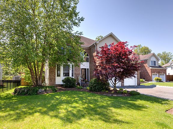 2nd image of 31 Windemere Ct