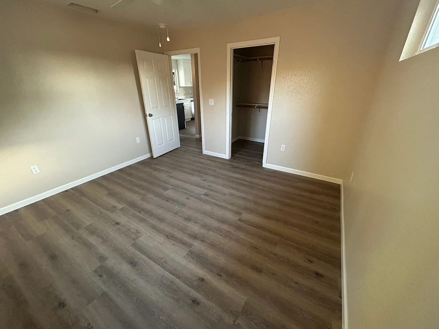 2 bed, 712 sqft, $2,150 — Photo 4