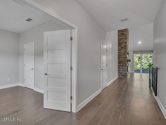 5th image of 3040 JEREMYS Drive