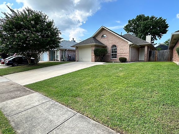 3rd image of 3321 Raleigh Pl