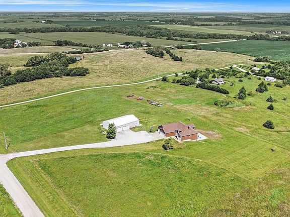 3rd image of 61032 732nd Rd