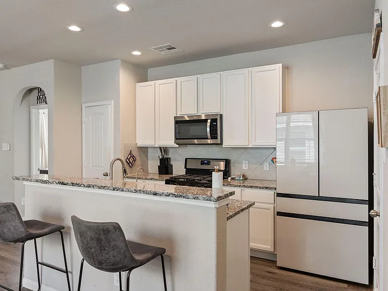 2221 Raider Dr — Photo 13