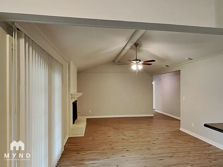 14839 Green Valley Dr — Photo 8