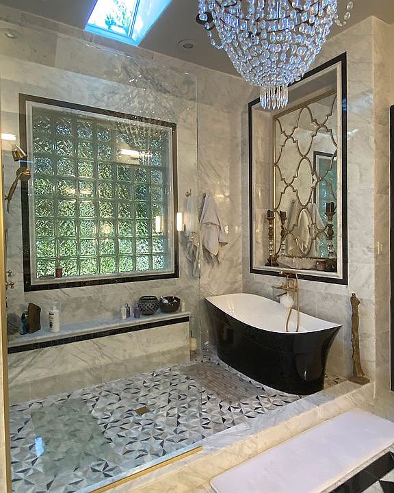 2nd image of 4534 Lago Viento