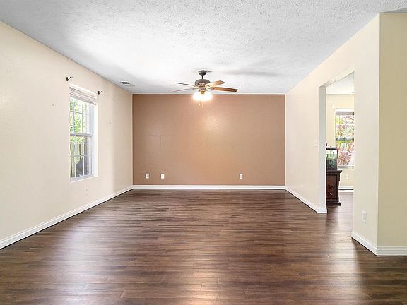 4th image of 4626 Lincoln Pointe Dr