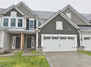 32036 Tuscan Ln #F-4, Avon Lake, OH 44012