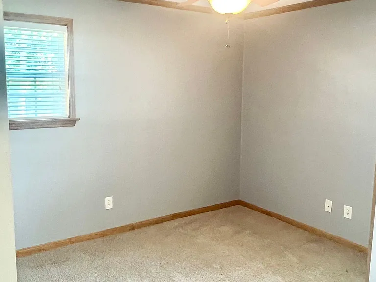 510 Murchison St — Photo 8