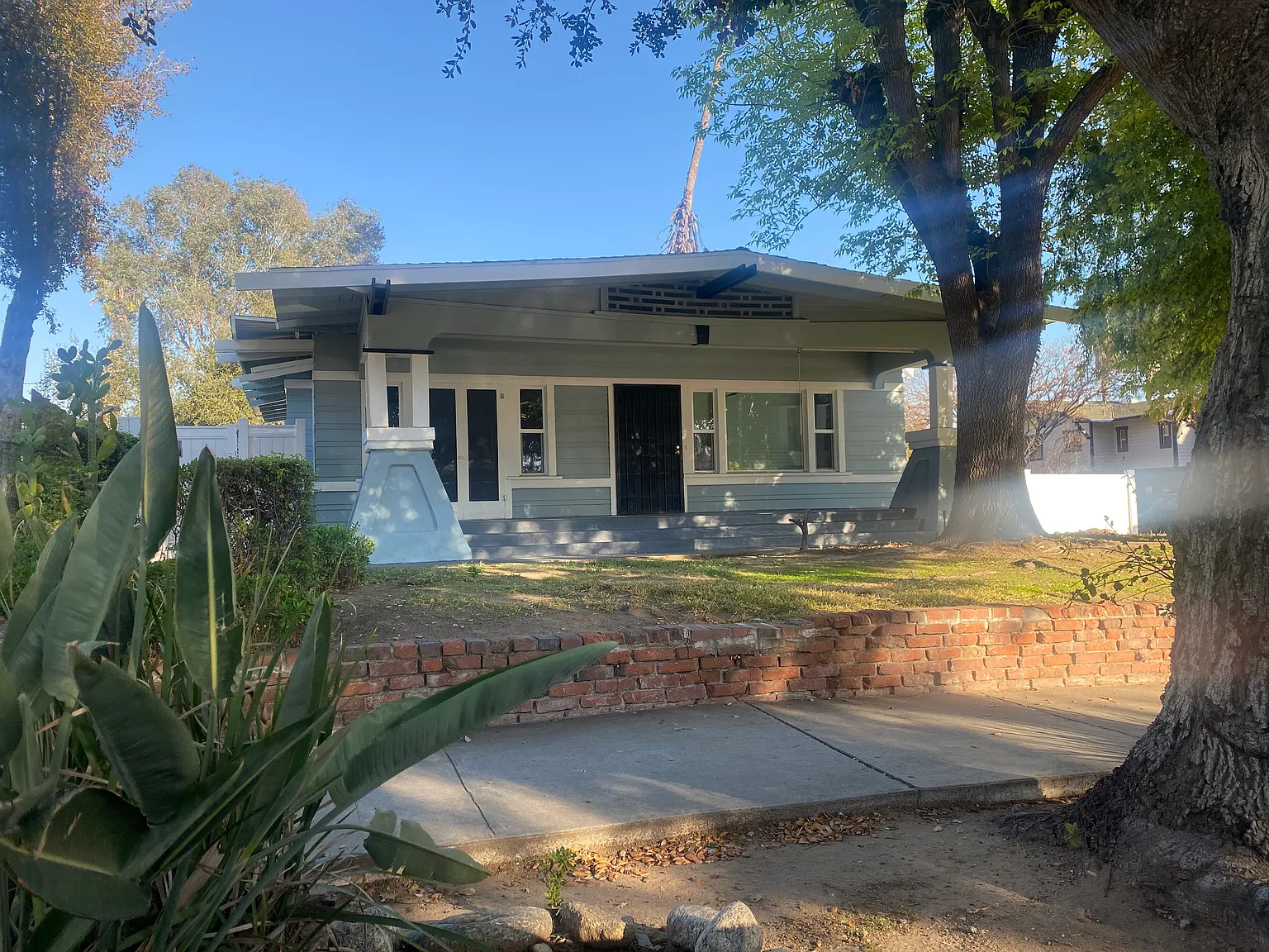 1826 Lincoln Ave — Photo 2