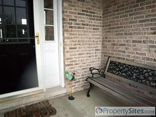3rd image of 11556 Lake Shore Dr