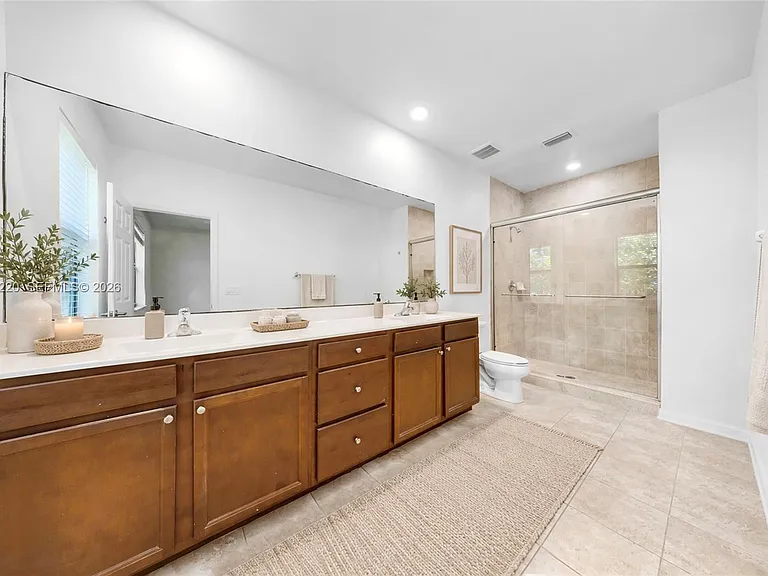 3952 Devenshire Ct #3952 — Photo 9