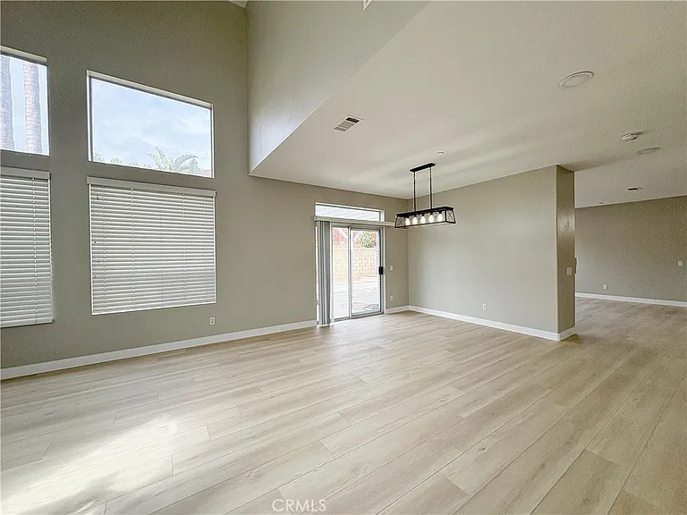 16370 Oldenburg Dr — Photo 6