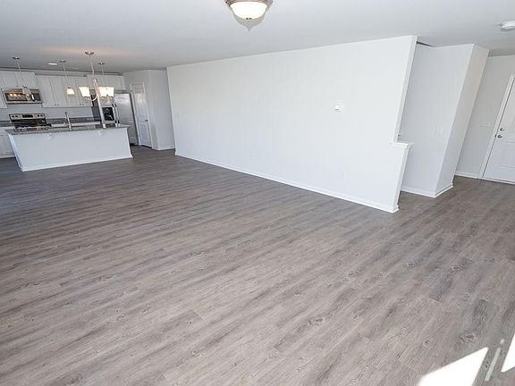 4th image of 117 Parkglen Dr. Lot 14 -- Arden