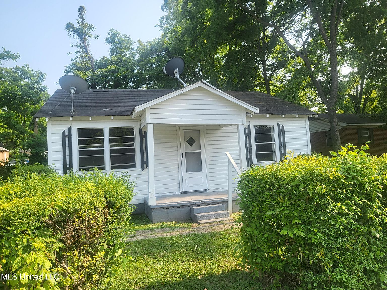 626 W Main St, Senatobia, MS 38668 Zillow