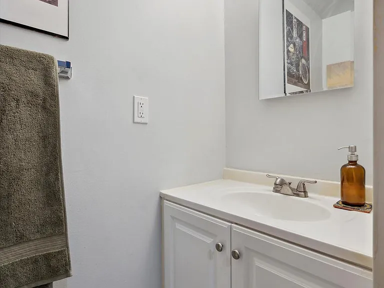 621 S 16th St #3 — Photo 14