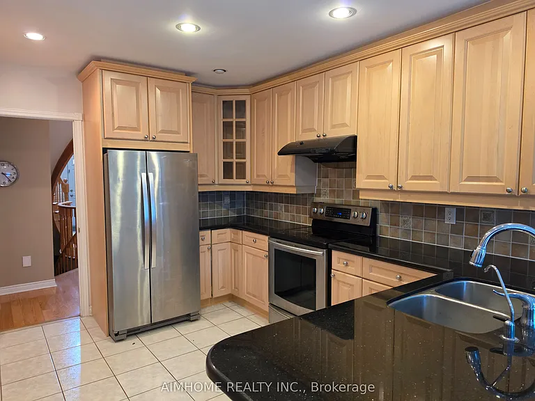 49 Holbrook Ct — Photo 9