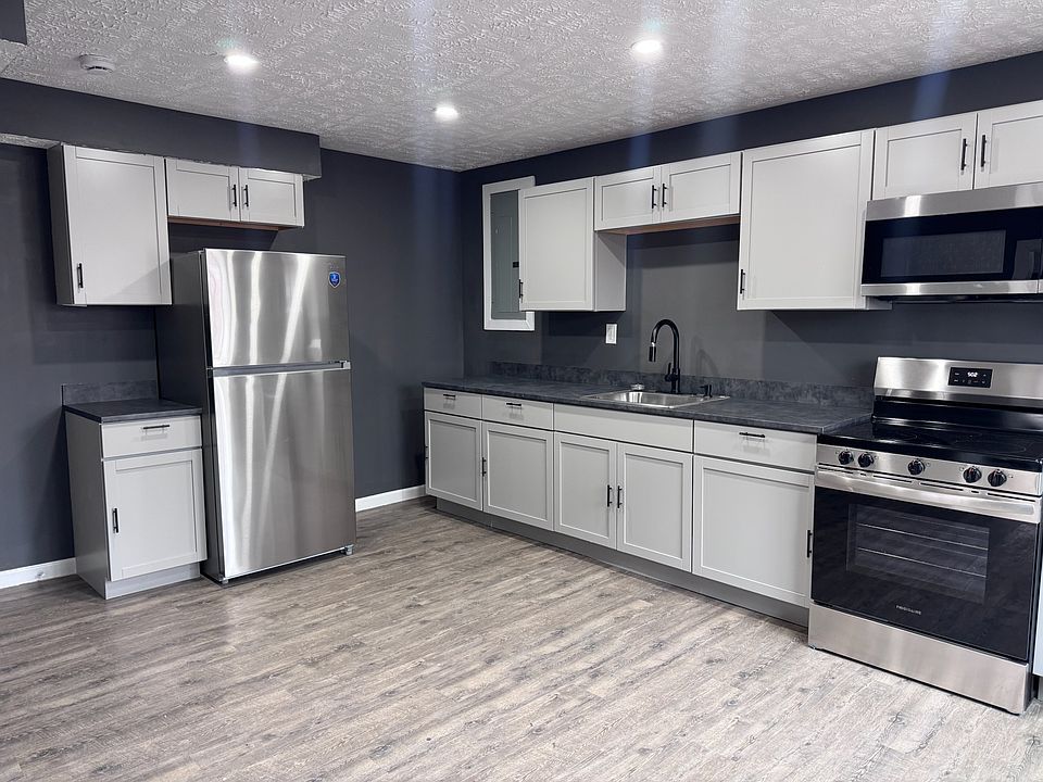 1st image of 2127 Winfield Ave #2127