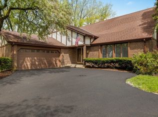 218 Knoxboro Ln, Barrington, IL 60010