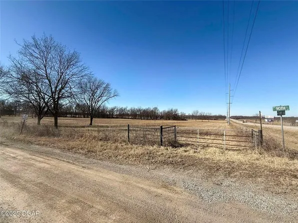10238 SW 90th St, Chetopa, KS 67336