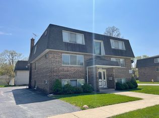 7031 170th St APT 1E, Tinley Park, IL 60477