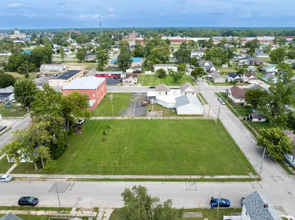 904-914 E 5th St, Muncie, IN 47302