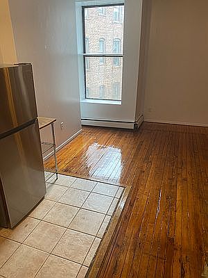 5th image of 729 Washington Ave #3