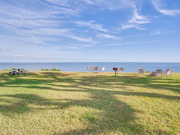 3rd image of 710 Scenic Highway 202