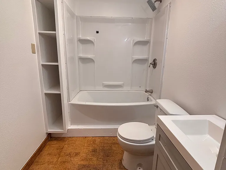 3 Concord Cir #M — Photo 10
