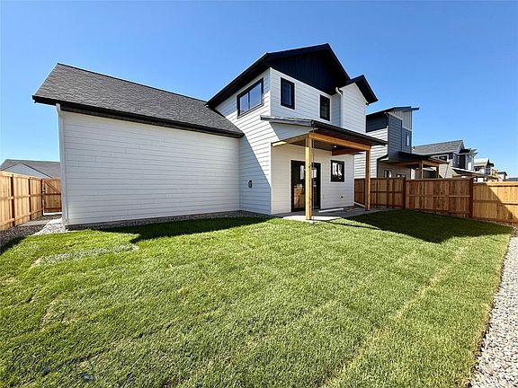 2nd image of 817 Accolade Loop