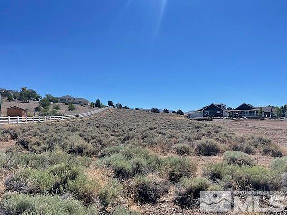 2nd image of 1075 Cortez Ln