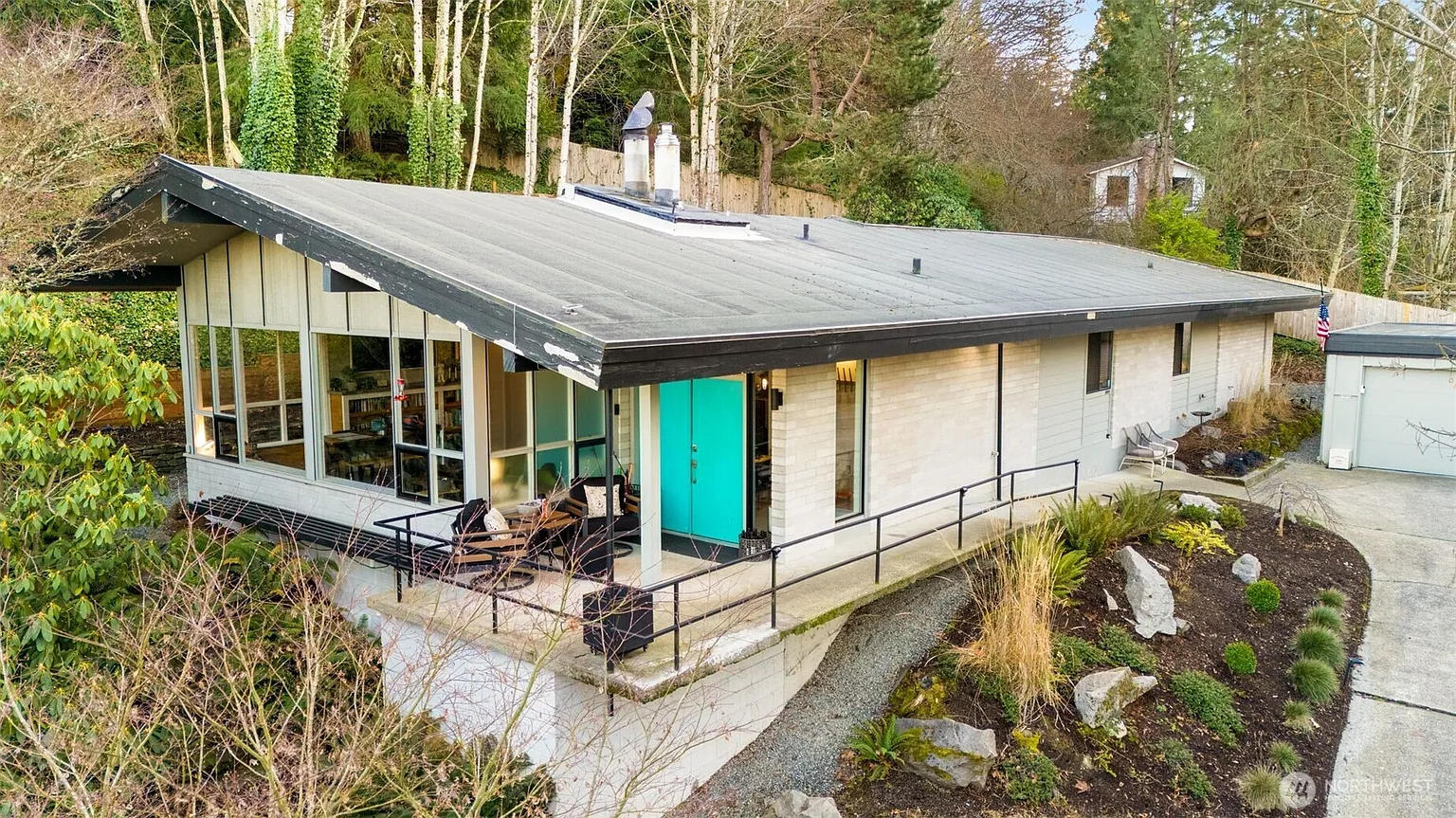 15109 SE 53rd Place photo 1