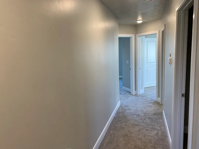 508 N 480 W — Photo 9