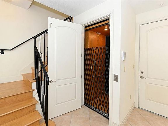 5th image of 235 Cocoanut Ave Unit 119C