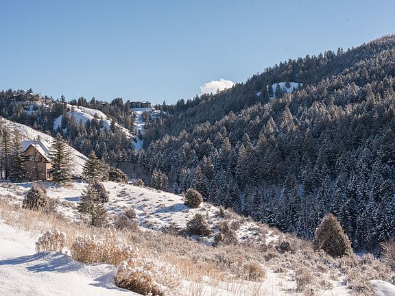 4th image of 1360 Cordillera Way