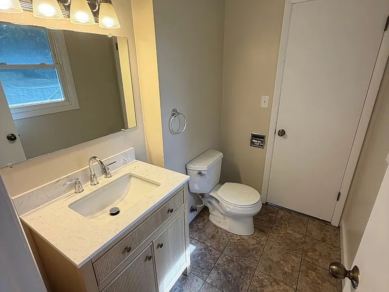 4427 Box Elder Ln — Photo 8