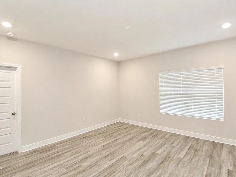 530 Bridle Way — Photo 2