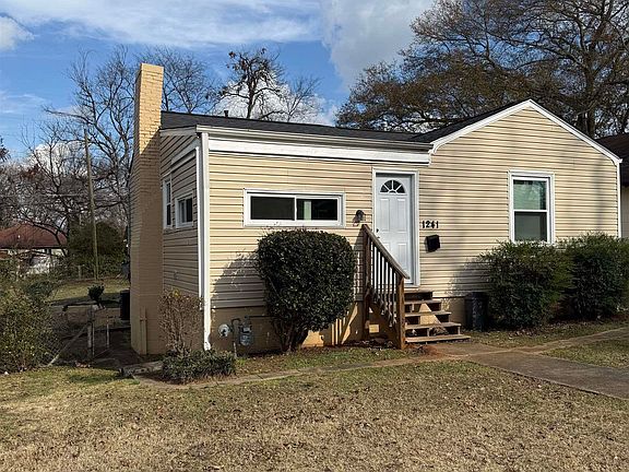 2nd image of 1241 15th St SW