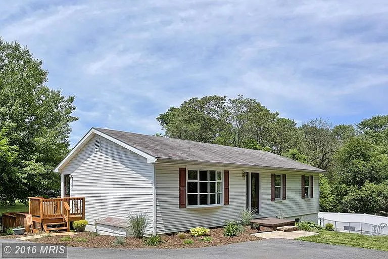 10709 Honeyfield Rd photo 1