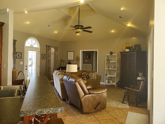 2nd image of 105 Gracie Ln