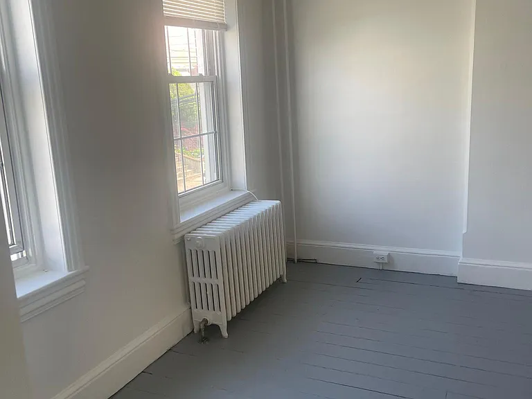 203 Green Ln #2F — Photo 2