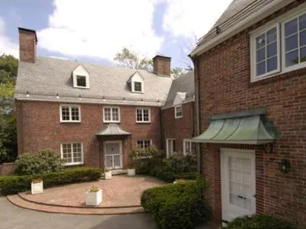 136 Fletcher Rd, Belmont, MA 02478