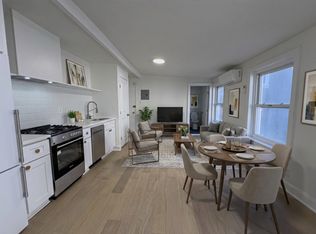 2039 Green St #3R, Philadelphia, PA 19130