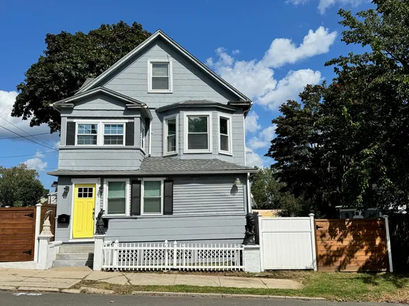170 Holroyd Street, Bridgeport, CT 06606