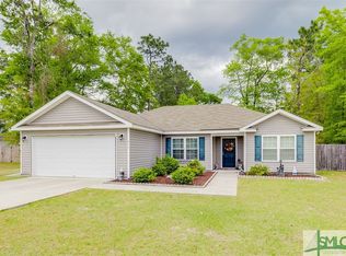 215 Crape Myrtle Ct, Springfield, GA 31329