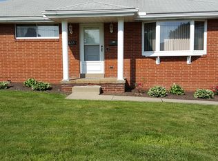 14221 Overholt Dr, North Huntingdon, PA 15642